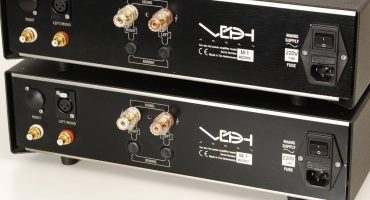 High-end mono amplifiers