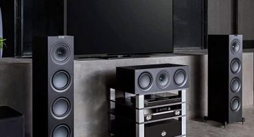 High-end floorstanding speakers