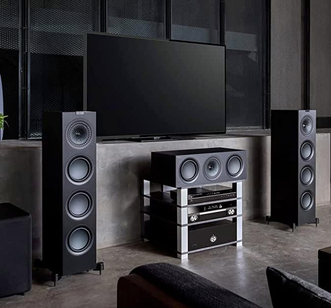 High-end floorstanding speakers