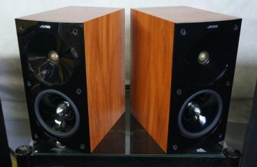 Jamo speakers